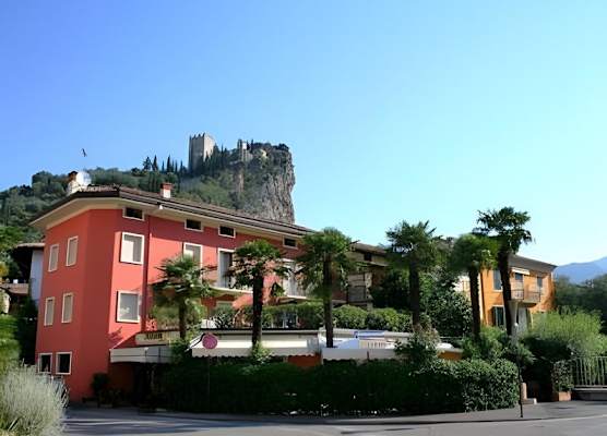 Hotel Sole Holiday 1