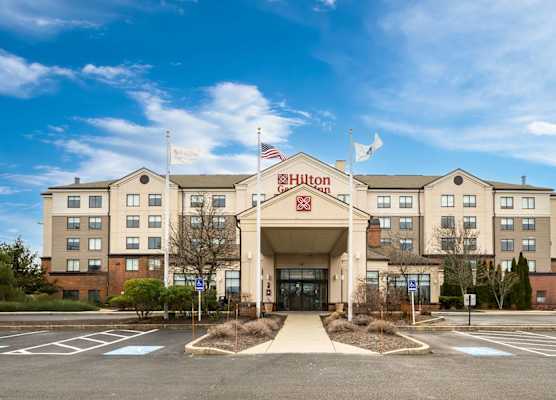 Hilton Garden Inn Plymouth 1