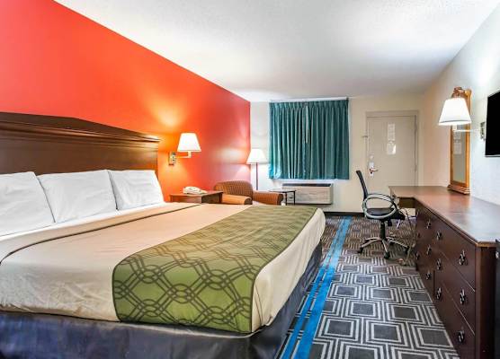 Econo Lodge Lanett 1
