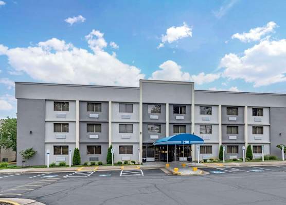 Comfort Inn Herndon-Reston 1
