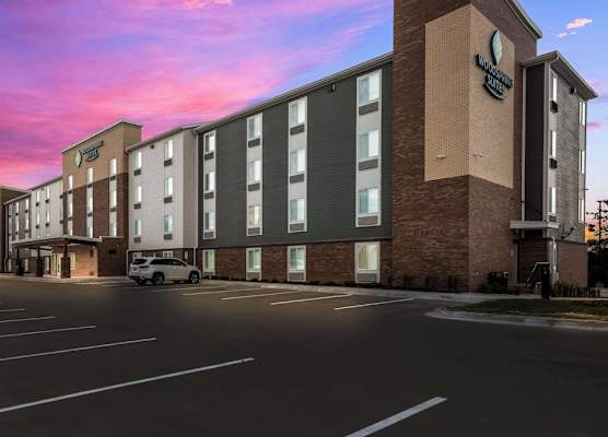 WoodSpring Suites Milwaukee - Menomonee Falls 1