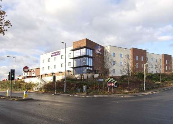 Premier Inn Exeter - M5 J29 1