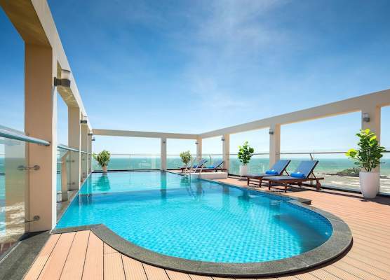 Nolis Hotel 1