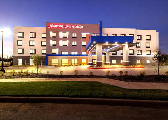Hampton Inn & Suites Sherman 1