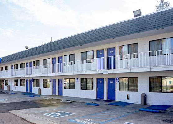 Motel 6-Porterville, CA 1