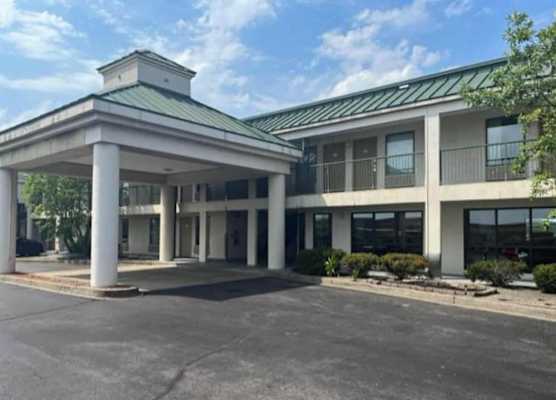 Studio 6 Suites Louisville KY Airport/Expo Center 1