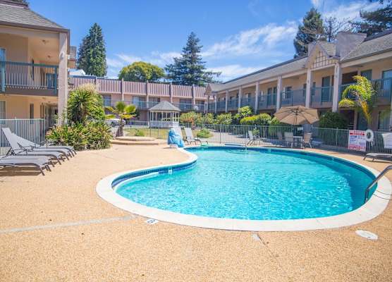Days Inn by Wyndham Redwood City 1