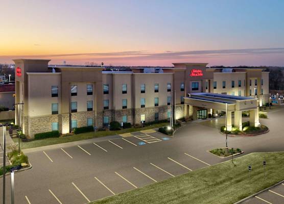 Hampton Inn & Suites Lake Jackson-Clute 1