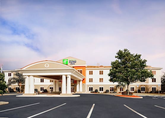 Holiday Inn Express & Suites INVERNESS-LECANTO by IHG 1