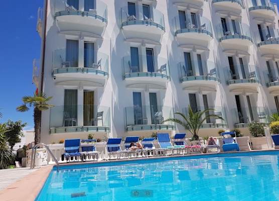 Hotel Ambassador 1