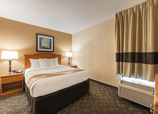 Quality Inn & Suites Portage Central 1