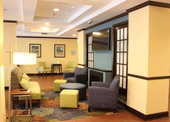 Holiday Inn Express & Suites LEBANON by IHG 1