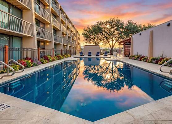 Ramada by Wyndham Austin South 1