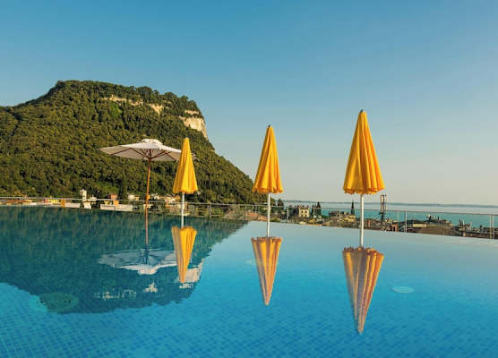 Sky Pool Hotel Sole Garda 1