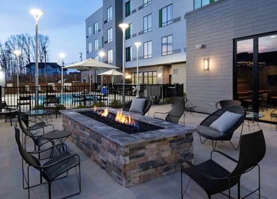 Courtyard Charlotte Steele Creek 1