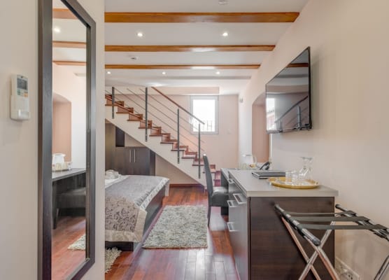 Palace Suites Heritage Hotel - Adults Only 1