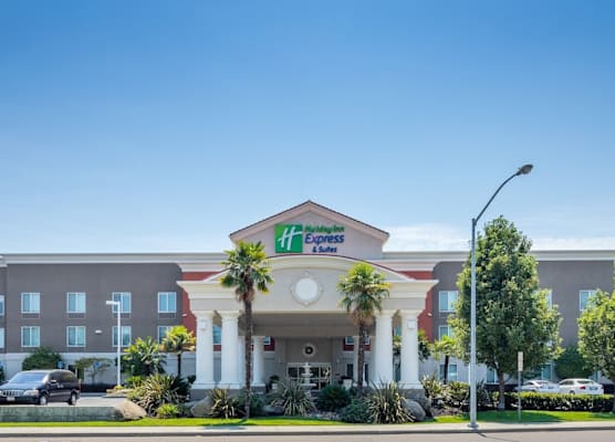 Holiday Inn Express & Suites MODESTO-SALIDA by IHG 1