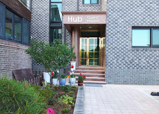 Hub Guest House 1