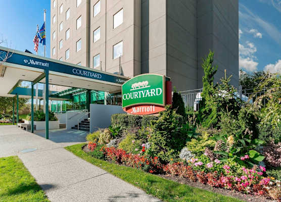 Courtyard by Marriott New York JFK Airport 1