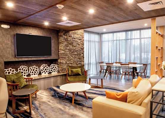 Fairfield Inn & Suites by Marriott Richmond Airport 1