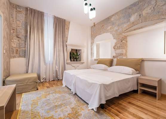 Tifani Luxury Rooms 3 1