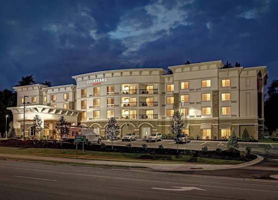 Courtyard by Marriott Boone 1