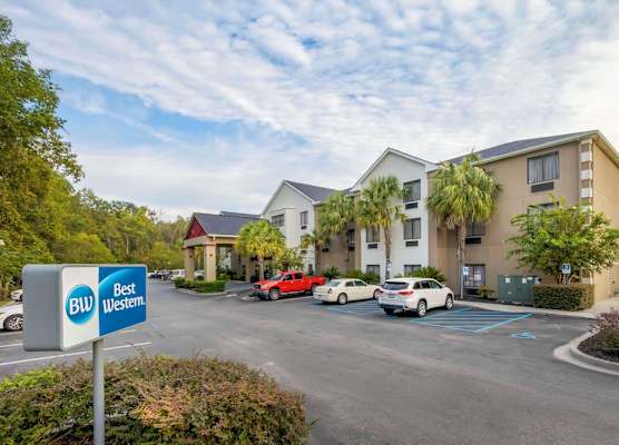 Best Western Magnolia Inn and Suites 1