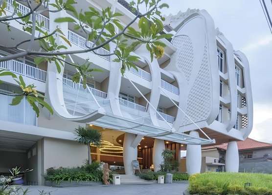 Bedrock Hotel Kuta 1