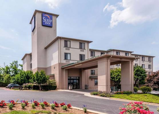 Sleep Inn & Suites Harrisonburg on University 1