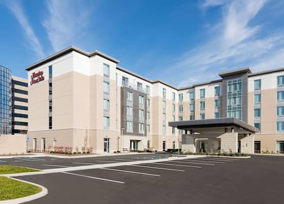 Hampton Inn & Suites Indianapolis-Keystone 1