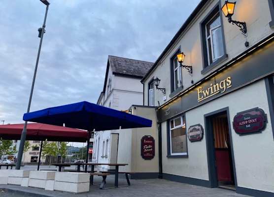 Ewings Bar & Self-Catering Accommodation 1