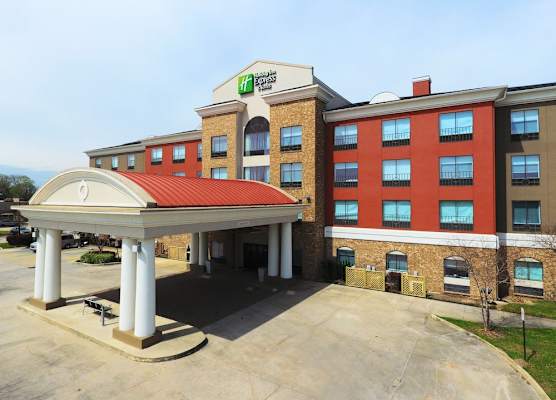 Holiday Inn Express & Suites BATON ROUGE -PORT ALLEN by IHG 1