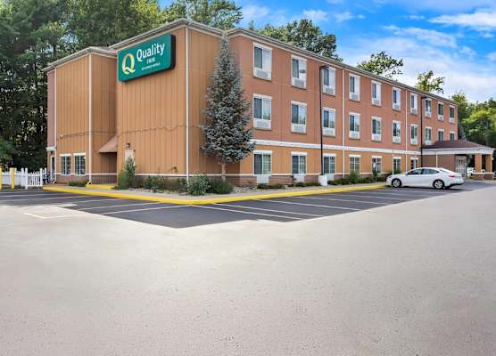 Quality Inn Near Interstate I94 1