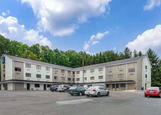 Suburban Studios LaVale - Cumberland 1