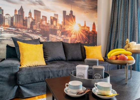 Corona Deluxe Apt Must 1