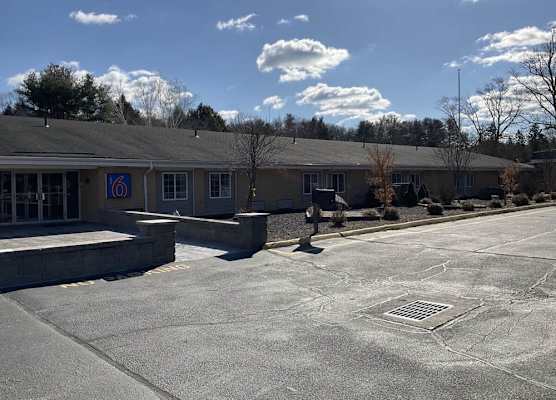 Motel 6 Putnam, CT 1