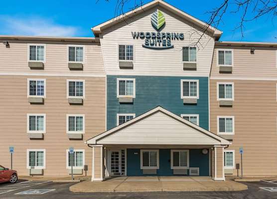 WoodSpring Suites Evansville 1