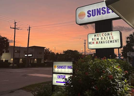 Sunset Inn 1