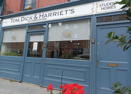 Tom Dick and Harriet's Accommodation 1