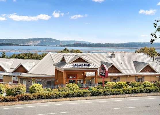 Days Inn by Wyndham Nanaimo 1