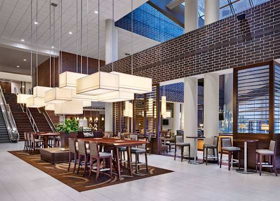 Sheraton Indianapolis Hotel at Keystone Crossing 1