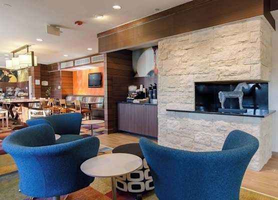 Fairfield Inn and Suites by Marriott Potomac Mills Woodbridge 1