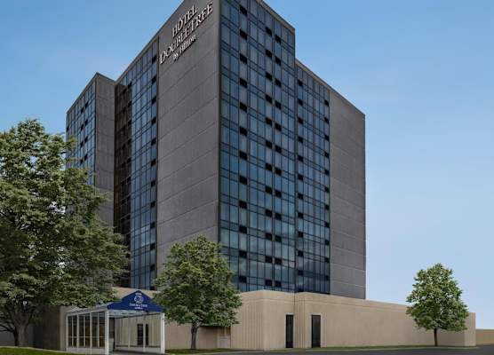 Doubletree By Hilton Pointe Claire Montreal Airport West 1
