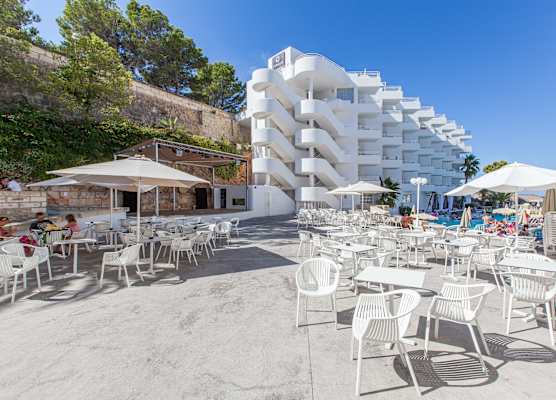 FERGUS Style Cala Blanca Suites 1