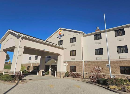 Comfort Inn Ferdinand 1