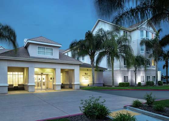 Homewood Suites by Hilton Fresno Airport/Clovis, CA 1