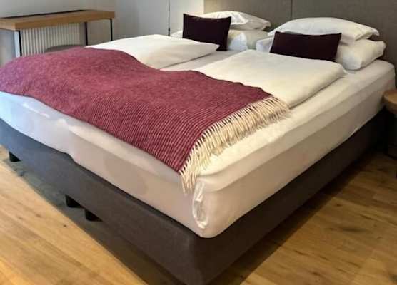 Alpenrose's Dining & Living 1