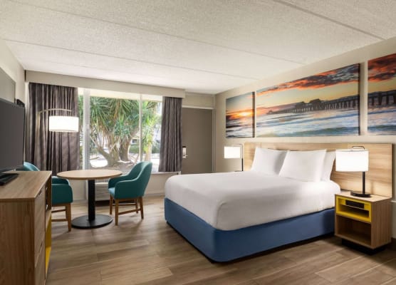 Days Inn by Wyndham Cocoa Beach Port Canaveral 1