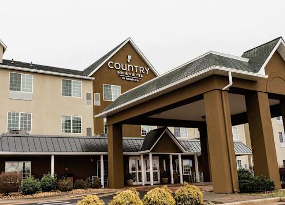 Country Inn & Suites by Radisson, Winchester, VA 1