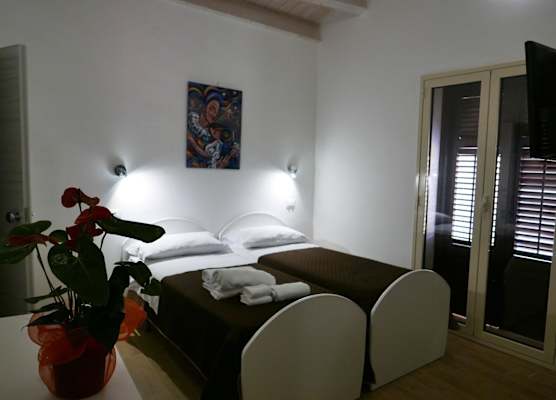 Opera Boutique Rooms 1